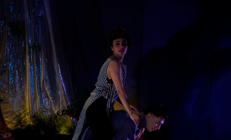 Un radical aquí y ahora