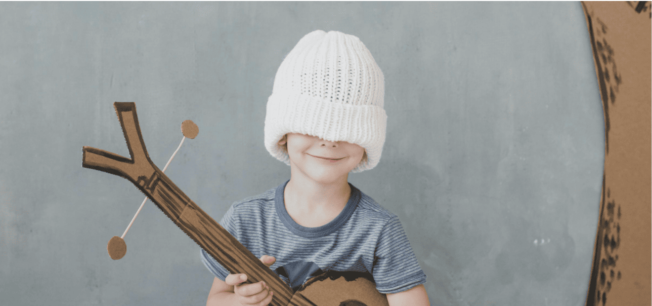 Niño con sombrero