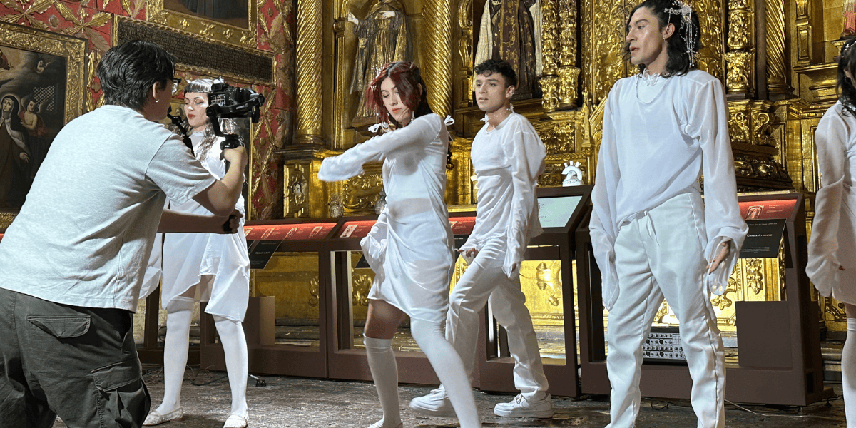 Fotografía de una escena de un rodaje de grabación