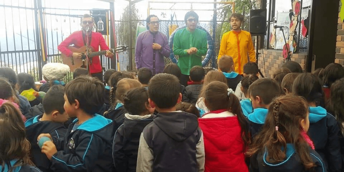 Cuarteto animal ante el público