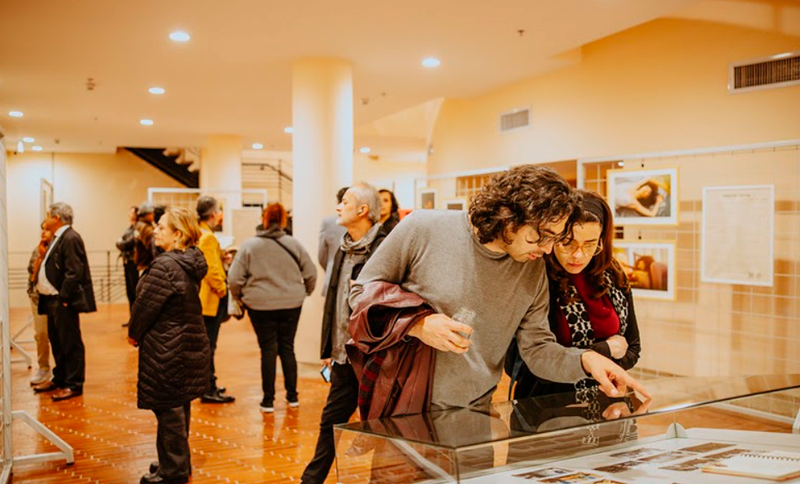 Inauguración del ciclo II de la exposición Artífices y Pensadoras