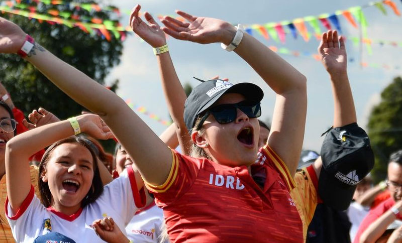 Personas realizando actividades recreativas