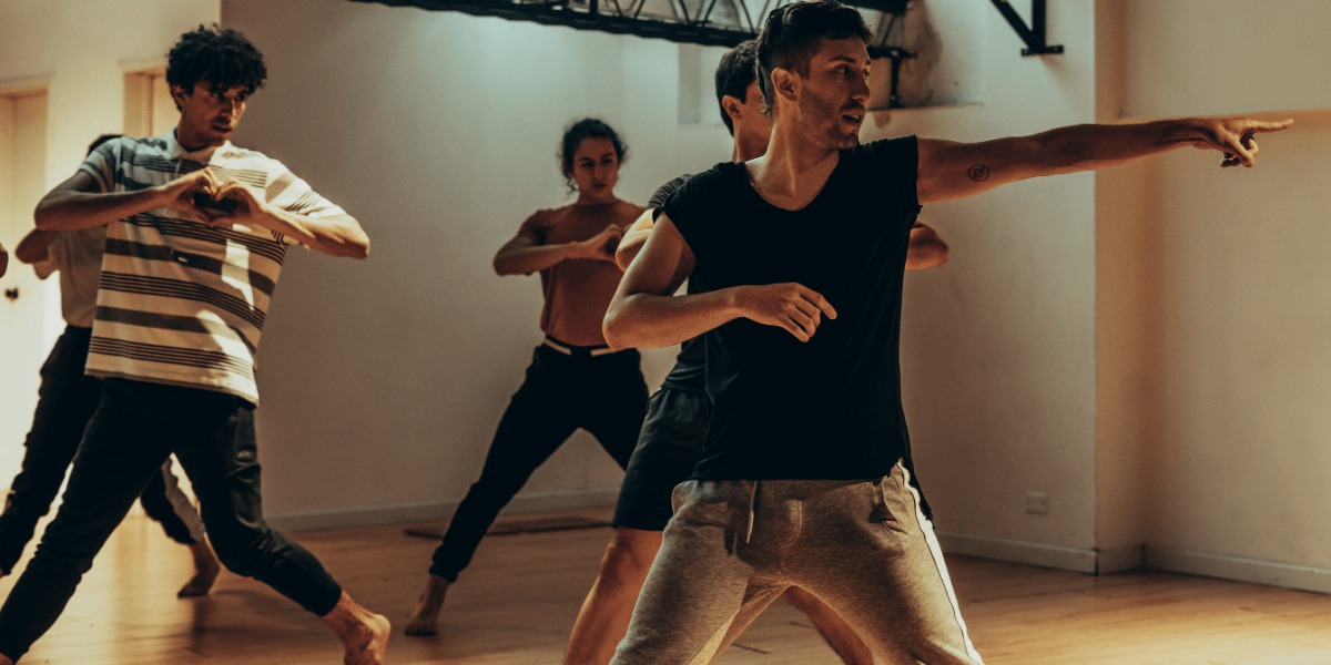 Bailarines en acción.