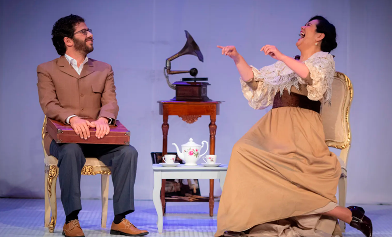 Obra de teatro 'La peor cantante del siglo'      
