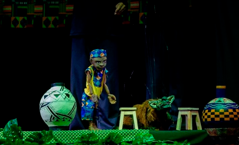 Obra de Teatro: Nychy Ya Vivuli o Baseel y el país de las sombras