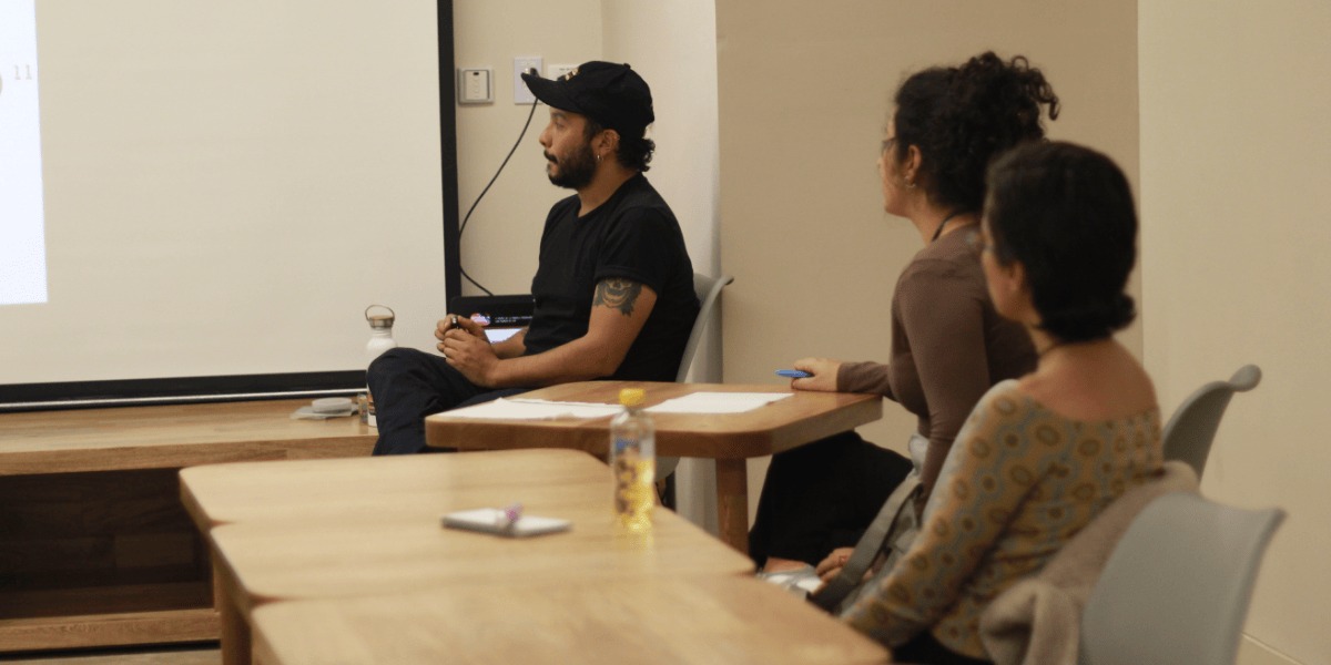 Asistentes al taller de lumínica.