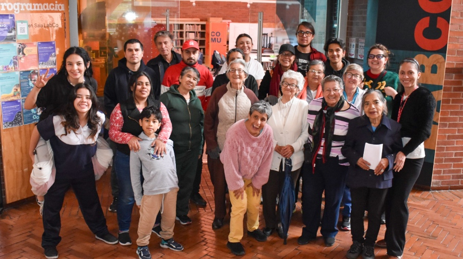 asistentes a la sala labco