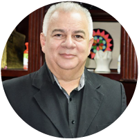 Dr. Carlos Atencio