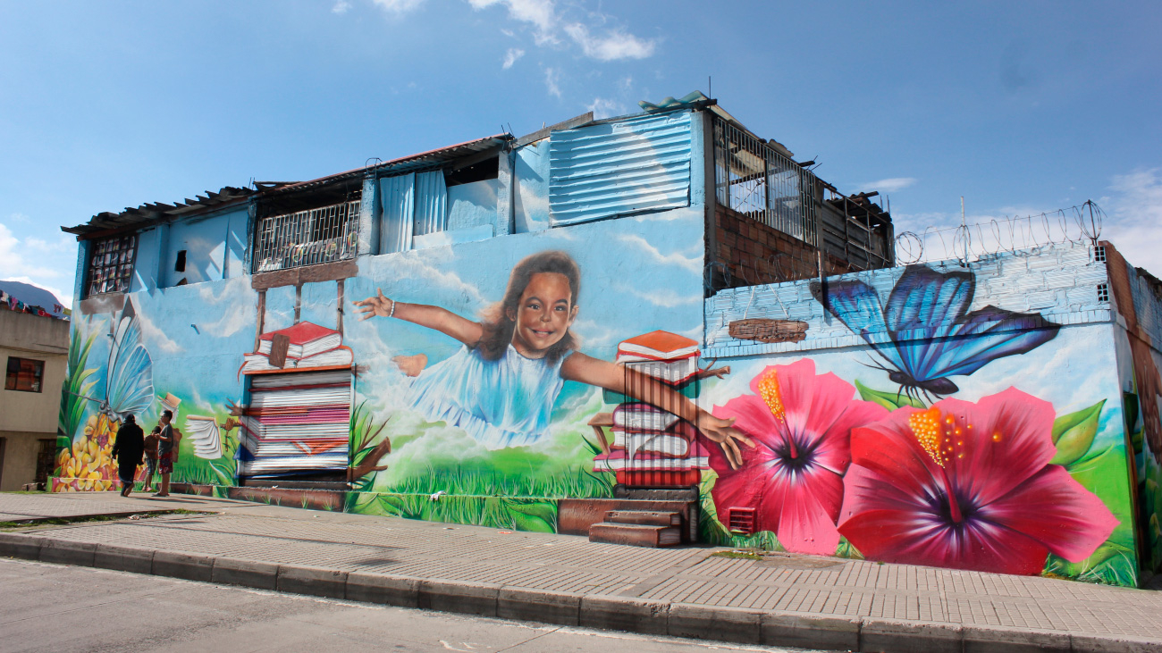 casa decorada con un grafiti 