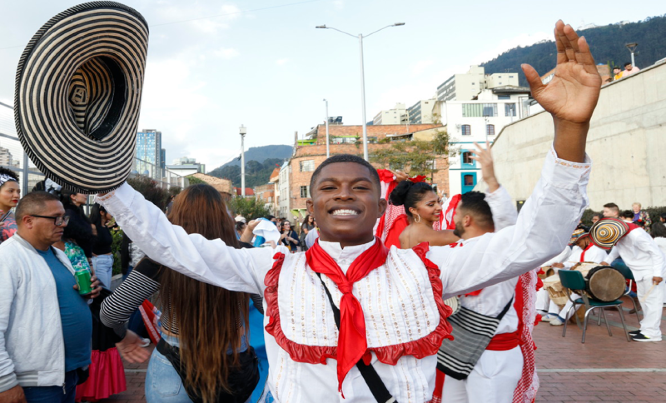 Joven danzando