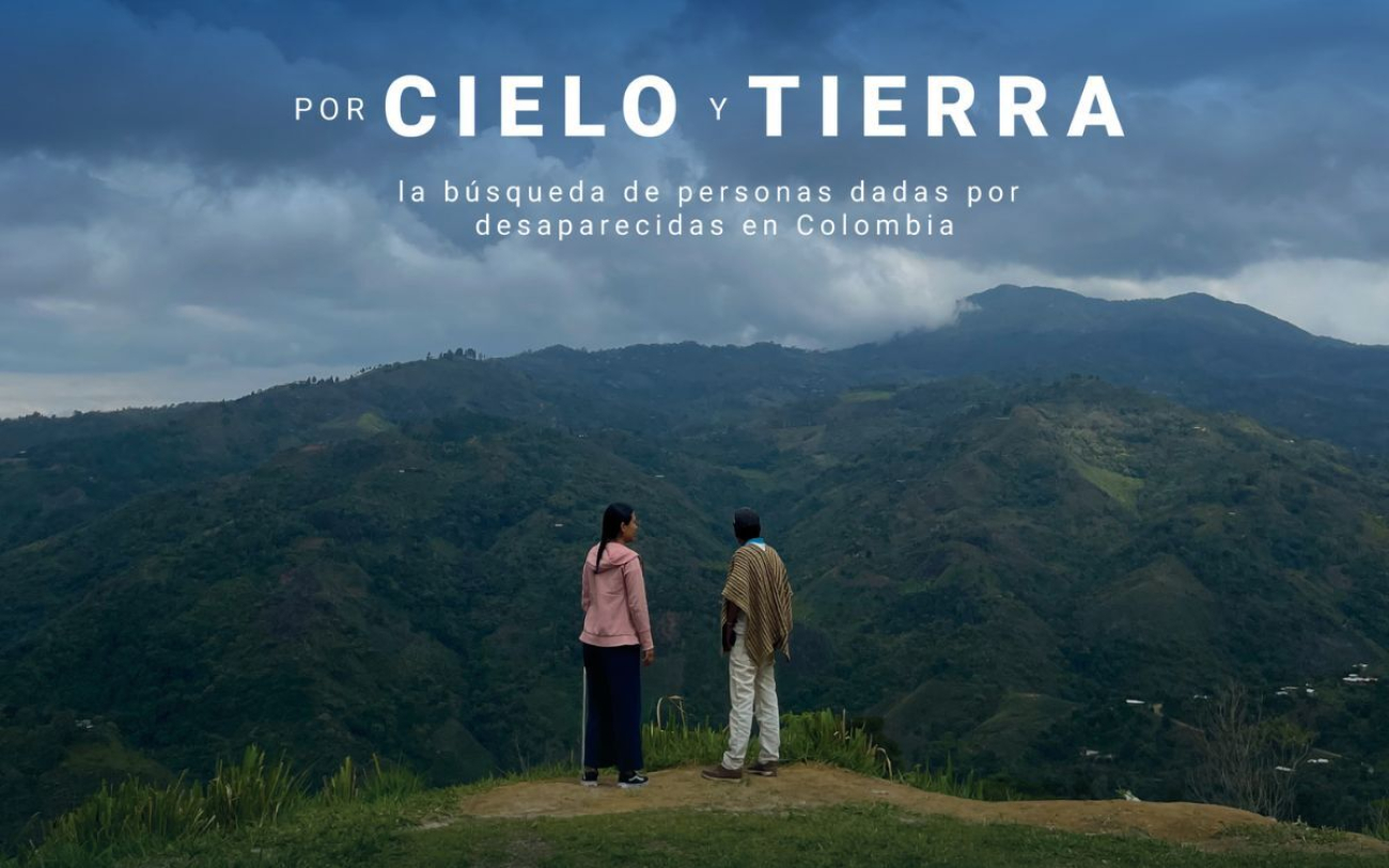 Afiche del documental Por cielo y tierra