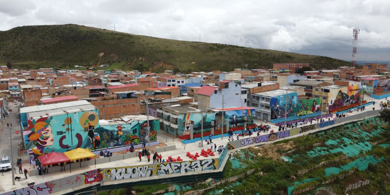Foto panorámica del corredor Illimaní en el barrio El Paraíso, Ciudad Bolívar