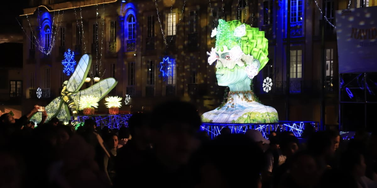 Plaza de Bolívar en Bogotá durante Navidad