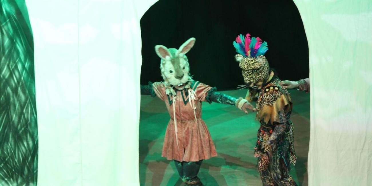 Obra de Teatro La flor del agua