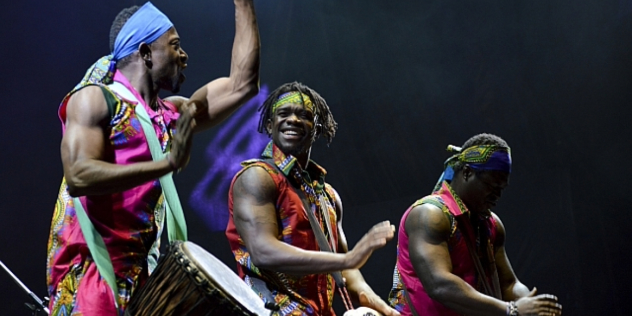 Agrupación afro.