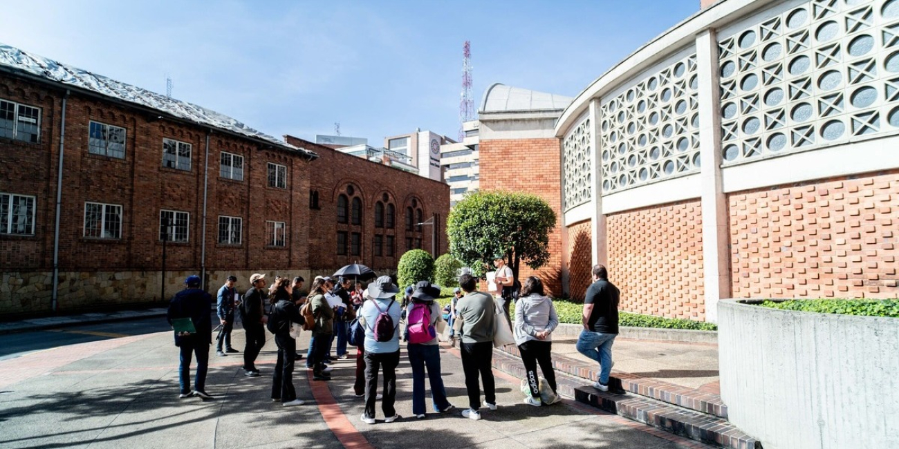personas reunidas
