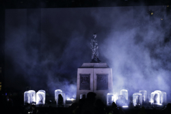 Simón Bolívar iluminado