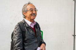 Personas en recorrido patrimonial en Usaquén