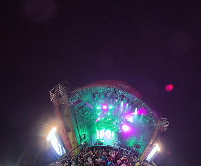 Escenario de salsa al parque, en foto 360