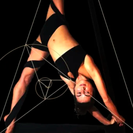 Danza con Alkφra, en el Teatro El Parque