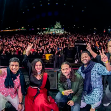 personas en un escenario en  Jazz al Parque     