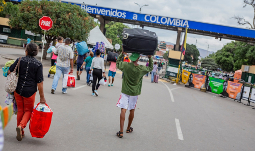 Personas llegando a Colombia