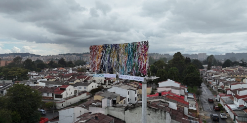 valla en espacio público