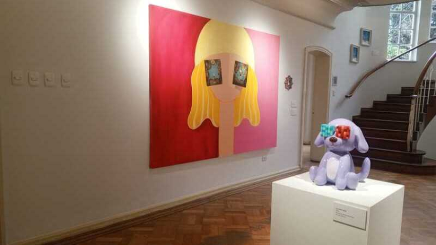 Más Allá del Rostro: Exposición Antológica de Maquiamelo