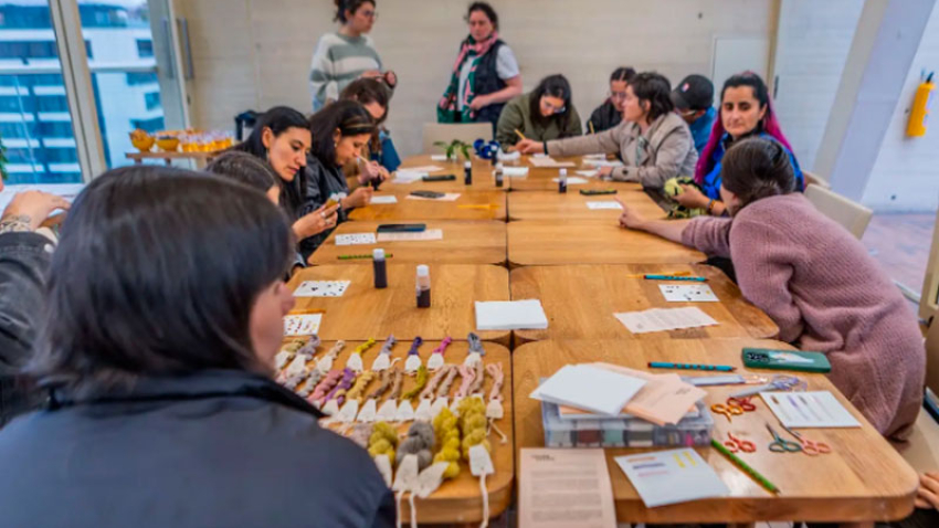 Crea, explora y aprende en los Talleres CREA